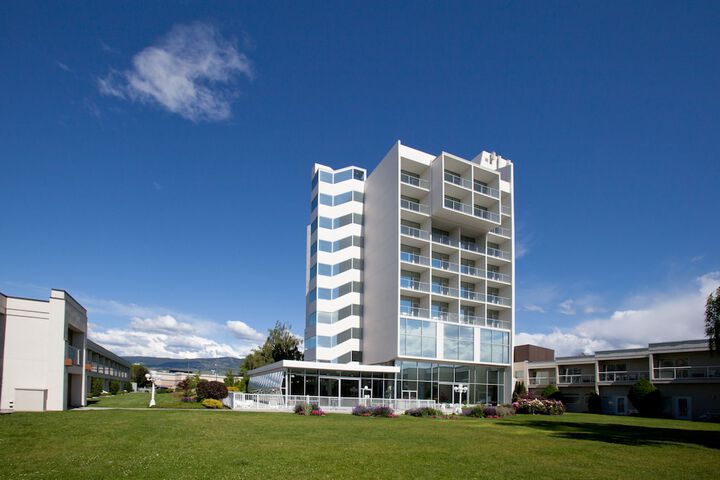 Best Western Plus Kelowna Hotel & Suites