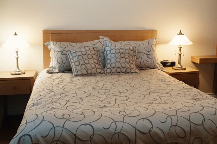 Room 32 of 40