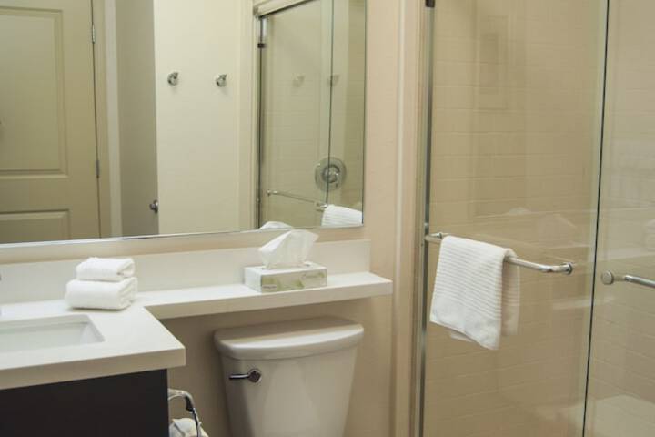 Room 17 of 41