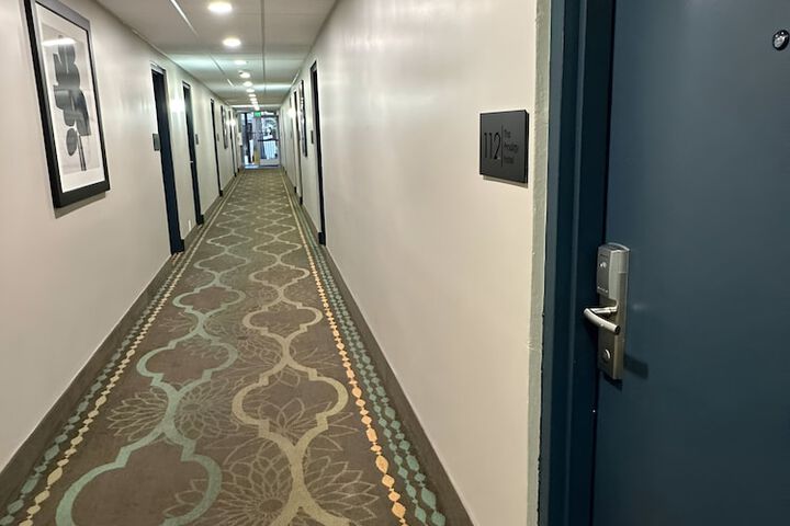Ballroom/Hall 43 of 51