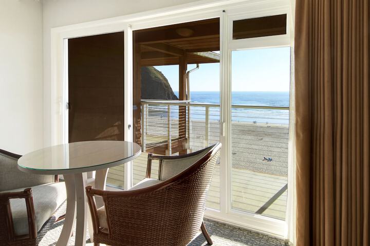 Hallmark Resort - Cannon Beach