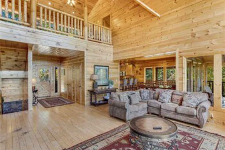 Big Bear Lodge Five Bedroom Home