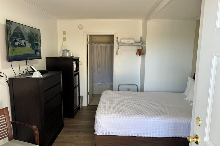 Room 16 of 86