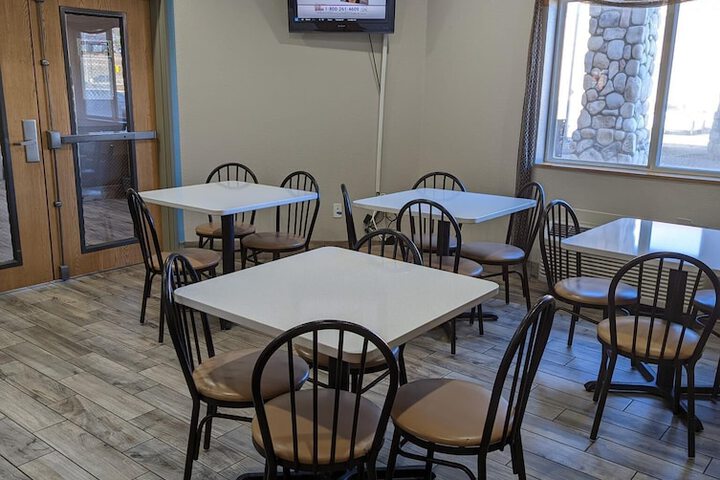 Days Inn & Suites by Wyndham Castle Rock