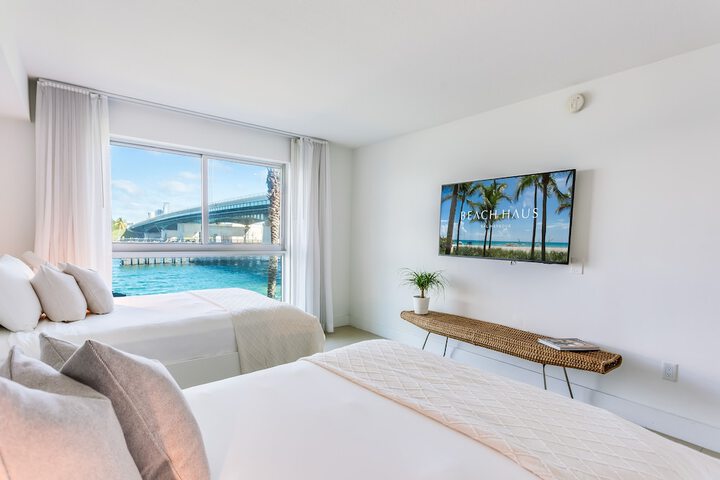 Beach Haus Bal Harbour
