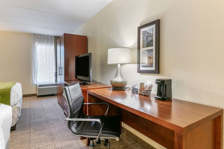 Room 33 of 50