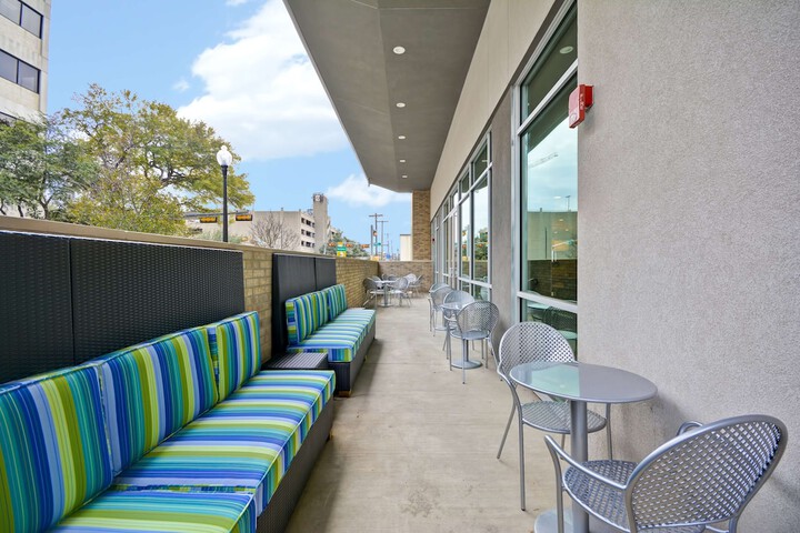 Terrace/Patio 35 of 36