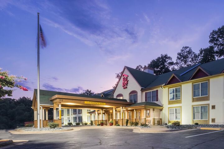 Hotel 2 of 28