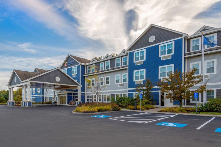 Hotel 2 of 50