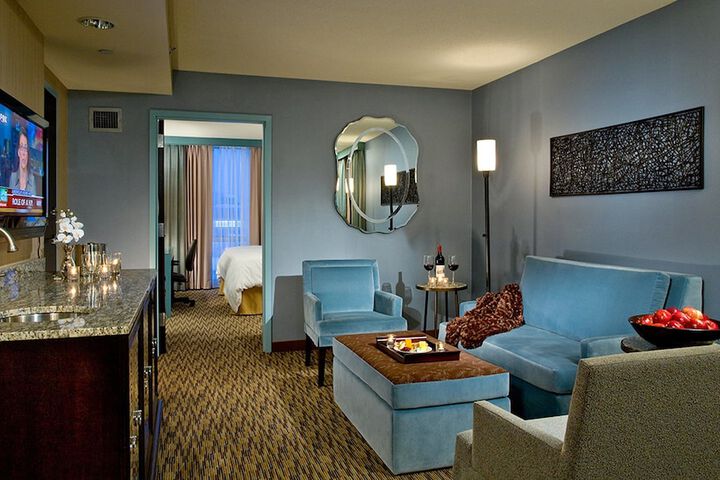 Room 14 of 76