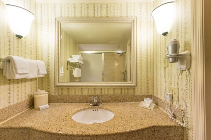Room 75 of 115