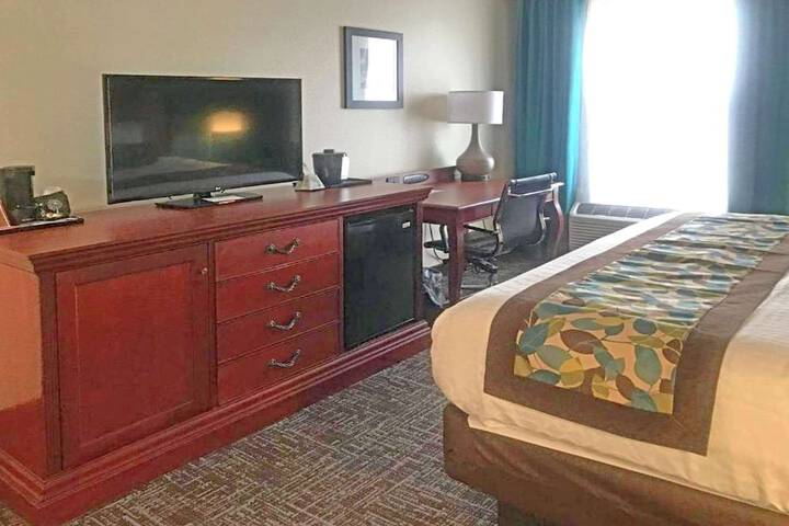 Room 13 of 42