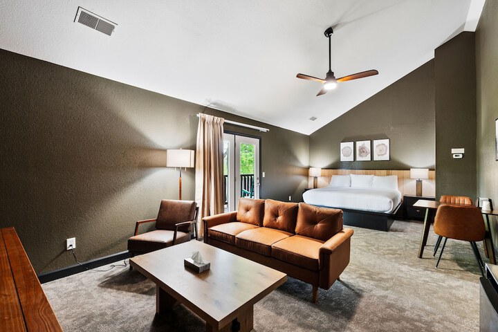 Tremont Lodge & Resort