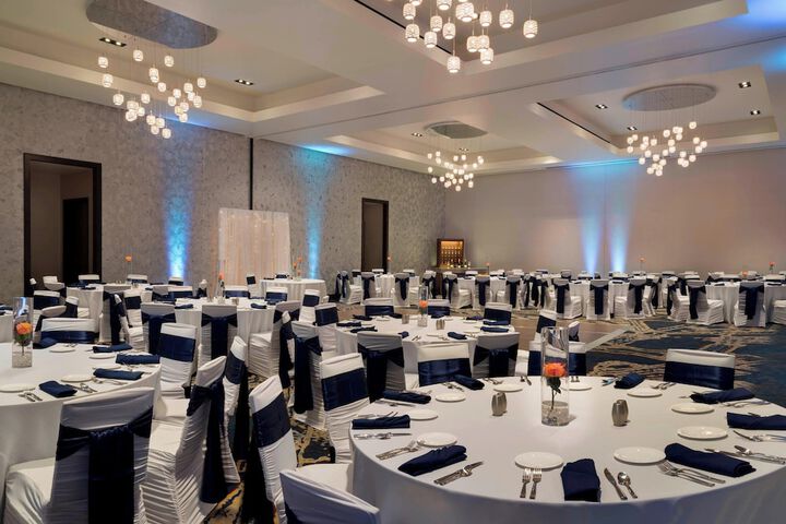 Ballroom/Hall 51 of 57