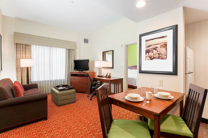 Room 34 of 48