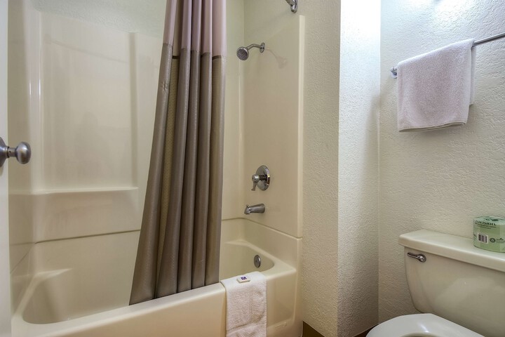 Motel 6 Rowland Heights CA - Los Angeles - Pomona
