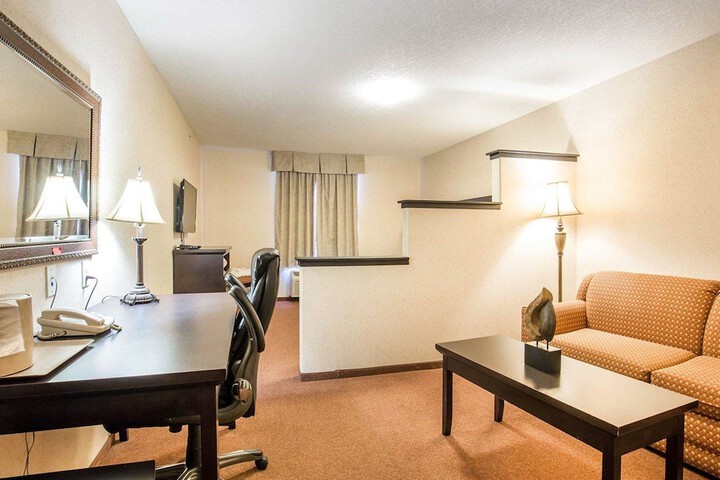 Room 12 of 30