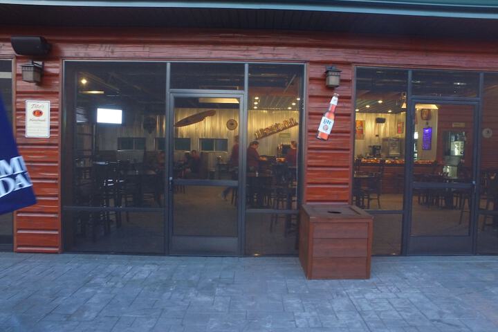 Dining 44 of 67