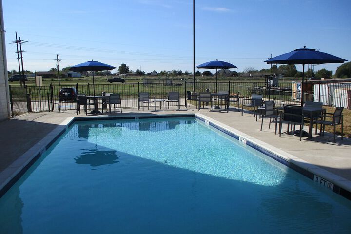 Pool 2 of 19
