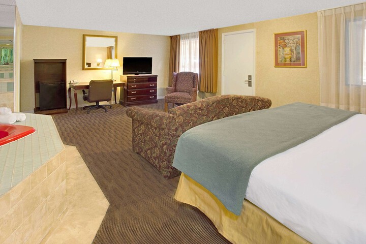 Days Inn by Wyndham Silver Spring