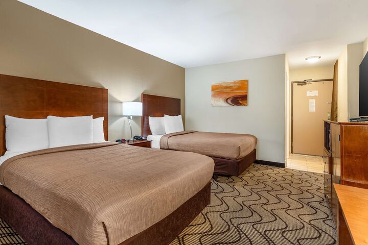 Best Western John Muir Inn