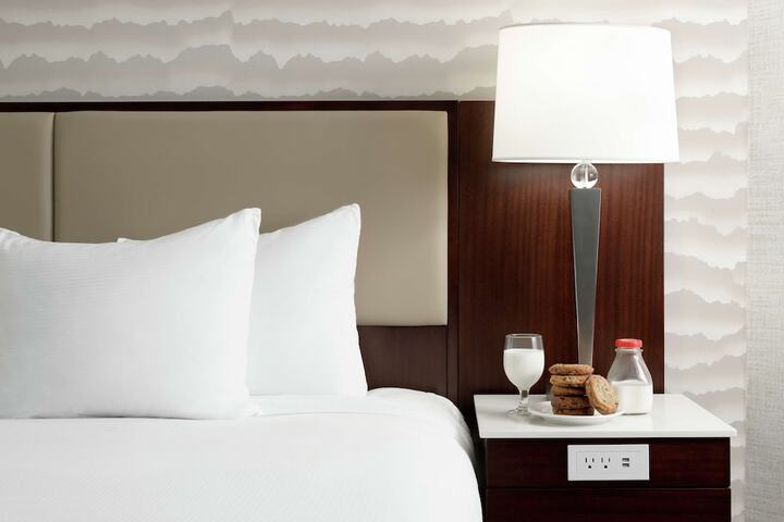 Room 30 of 53