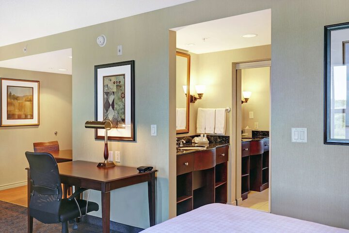 Room 19 of 47