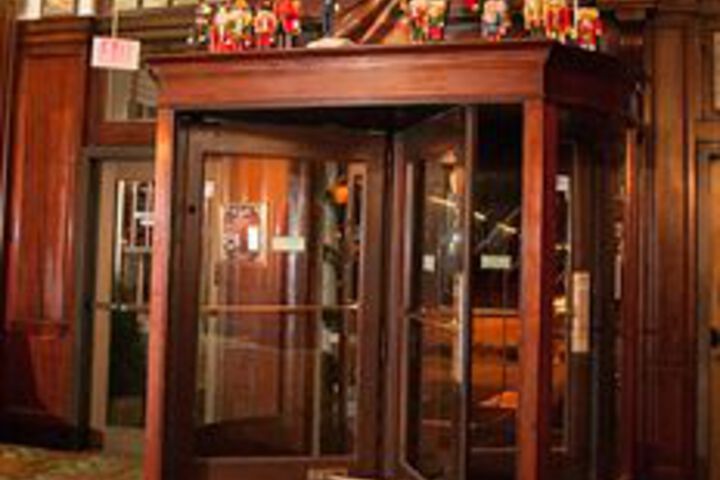 The Monticello Hotel