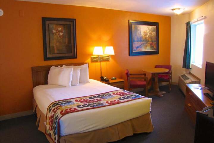 Room 30 of 75
