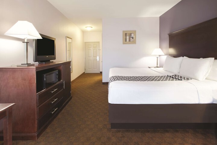 Room 21 of 28