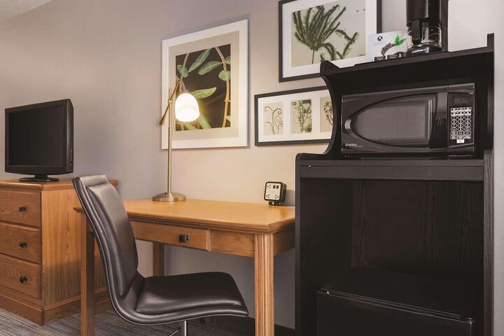 Room 14 of 22