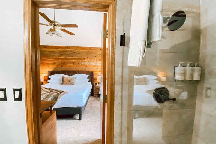 Room 15 of 111