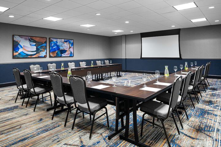 The Alloy King of Prussia - a DoubleTree by Hilton