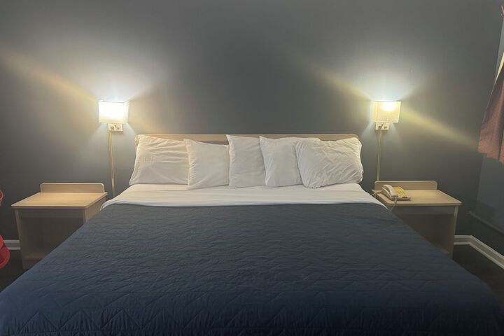 Room 21 of 24