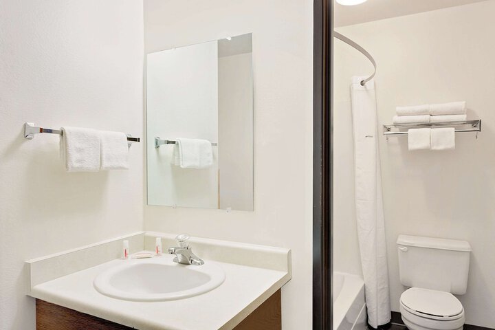 Super 8 by Wyndham Belgrade / Bozeman Airport