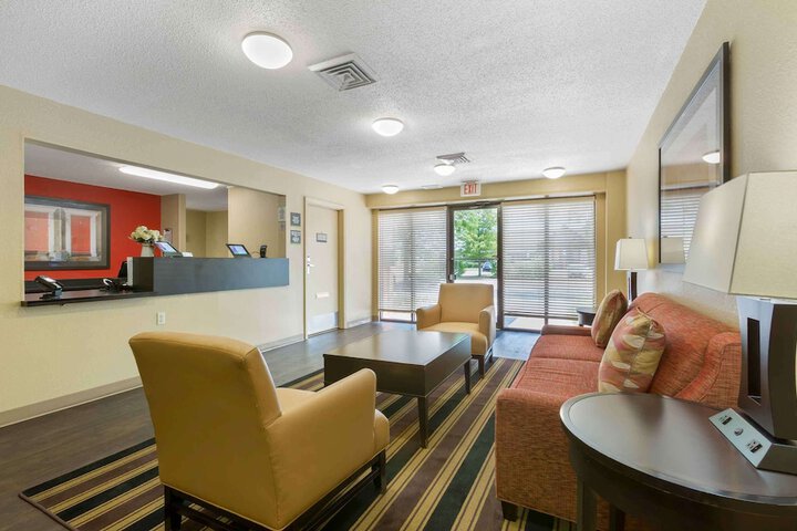 Extended Stay America Suites Toledo Maumee
