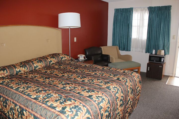 Room 14 of 39