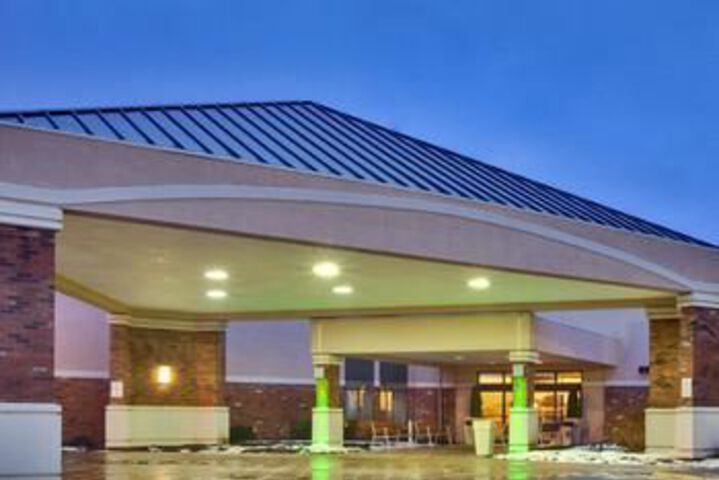 Ramada Plaza Rochester Airport