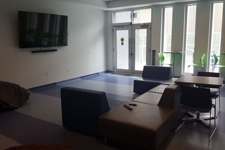 Room 11 of 27
