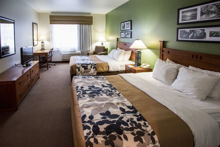 Room 18 of 51