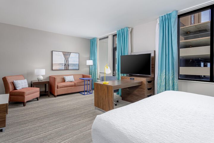 Hampton Inn & Suites Orange Beach / Gulf Front