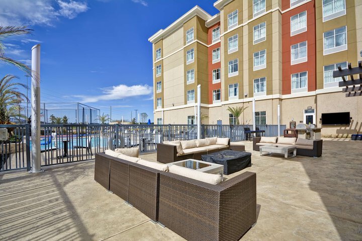 Terrace/Patio 39 of 39