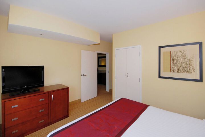 Room 15 of 29