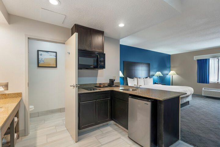 Comfort Inn & Suites Mundelein-Vernon Hills