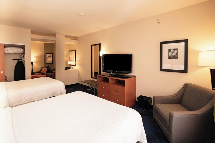 Room 22 of 48