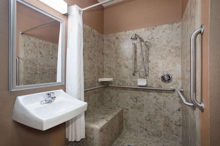 Holiday Inn Express & Suites Yankton by IHG