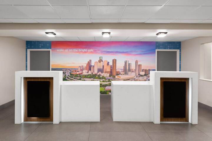 La Quinta Inn & Suites by Wyndham Houston Stafford Sugarland