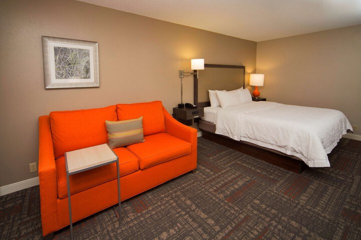 Hampton Inn & Suites Valdosta / Conference Center