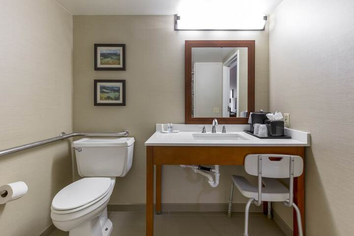 Room 20 of 42