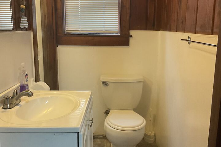 Room 9 of 25